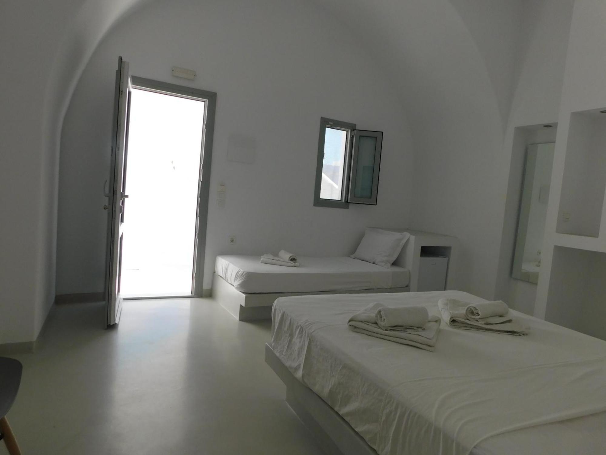 Fira Unique Rooms Buitenkant foto